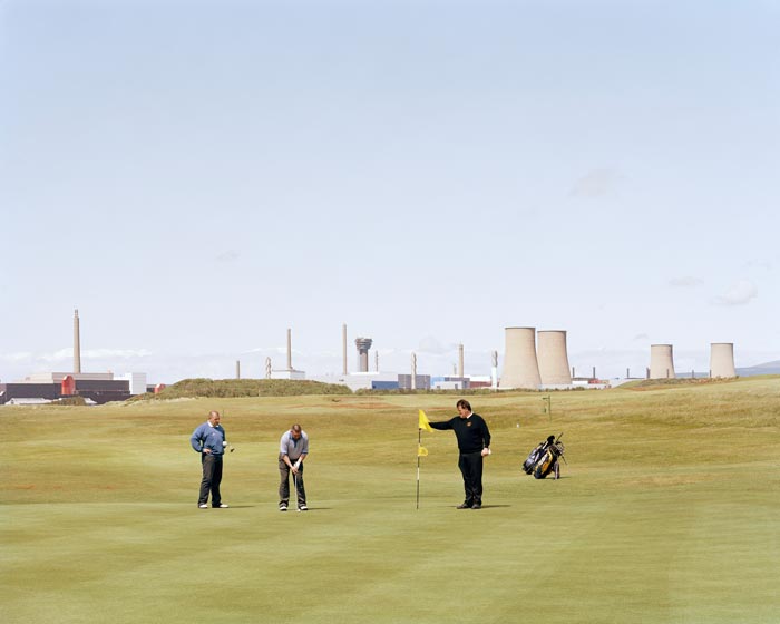 Jürgen Nefzger, Sellafield, England, 2005, série Fluffy Clouds 