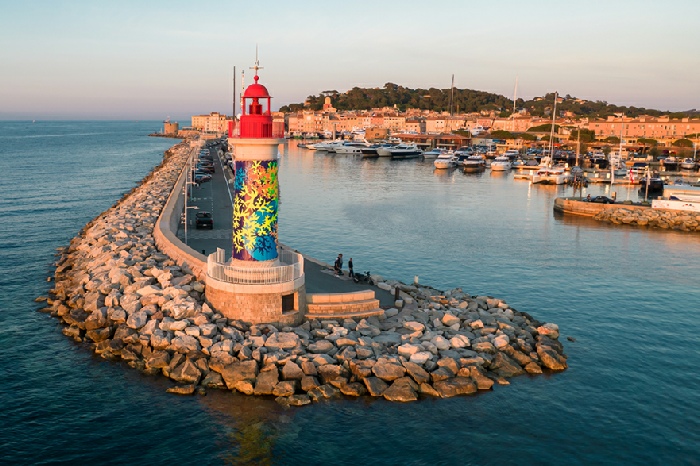 Miguel Chevalier, Coraux Fractals 1, phare de Saint-Tropez, 2021. Crédit photos : Marc de Delley
