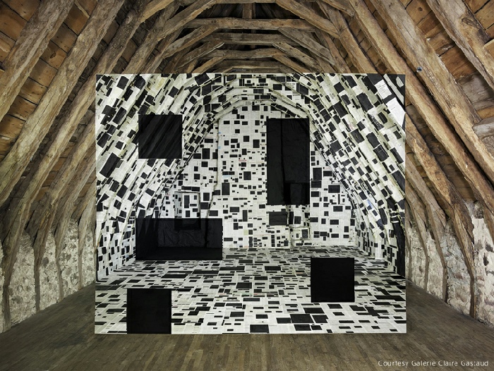 © Georges Rousse, Anglards, 2016. Tirage photographique sous diasec, 125 x 166 cm. Courtesy Galerie Claire gastaud, Clermont-Ferrand